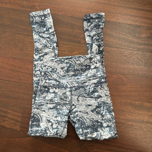 Lululemon Paisley Glaze Multi Align 28” - Picture 5 of 7